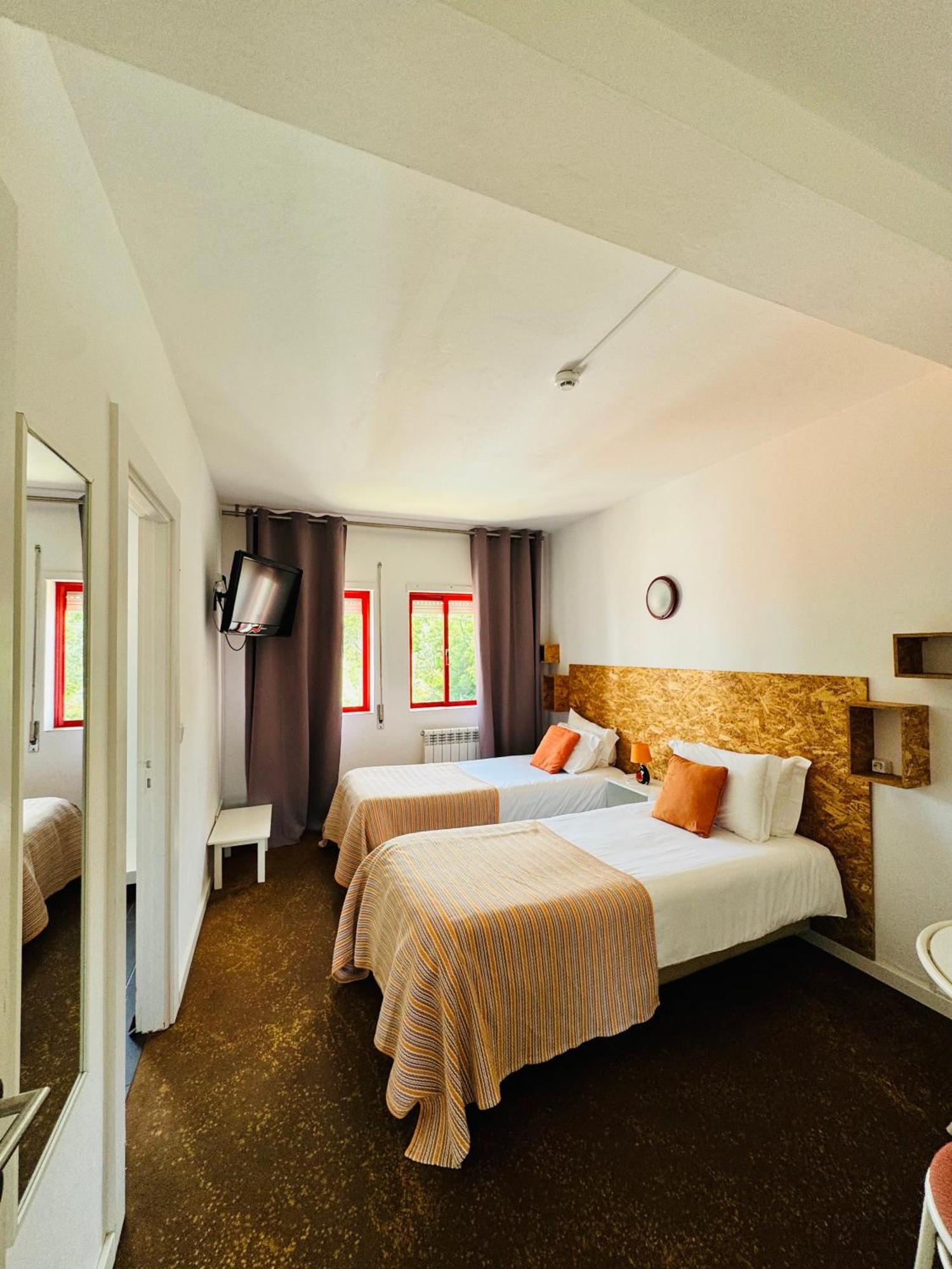 Cristelo  Nature & Beach Guest Rooms, Aldeamento Turistico Do Camarido חדר תמונה